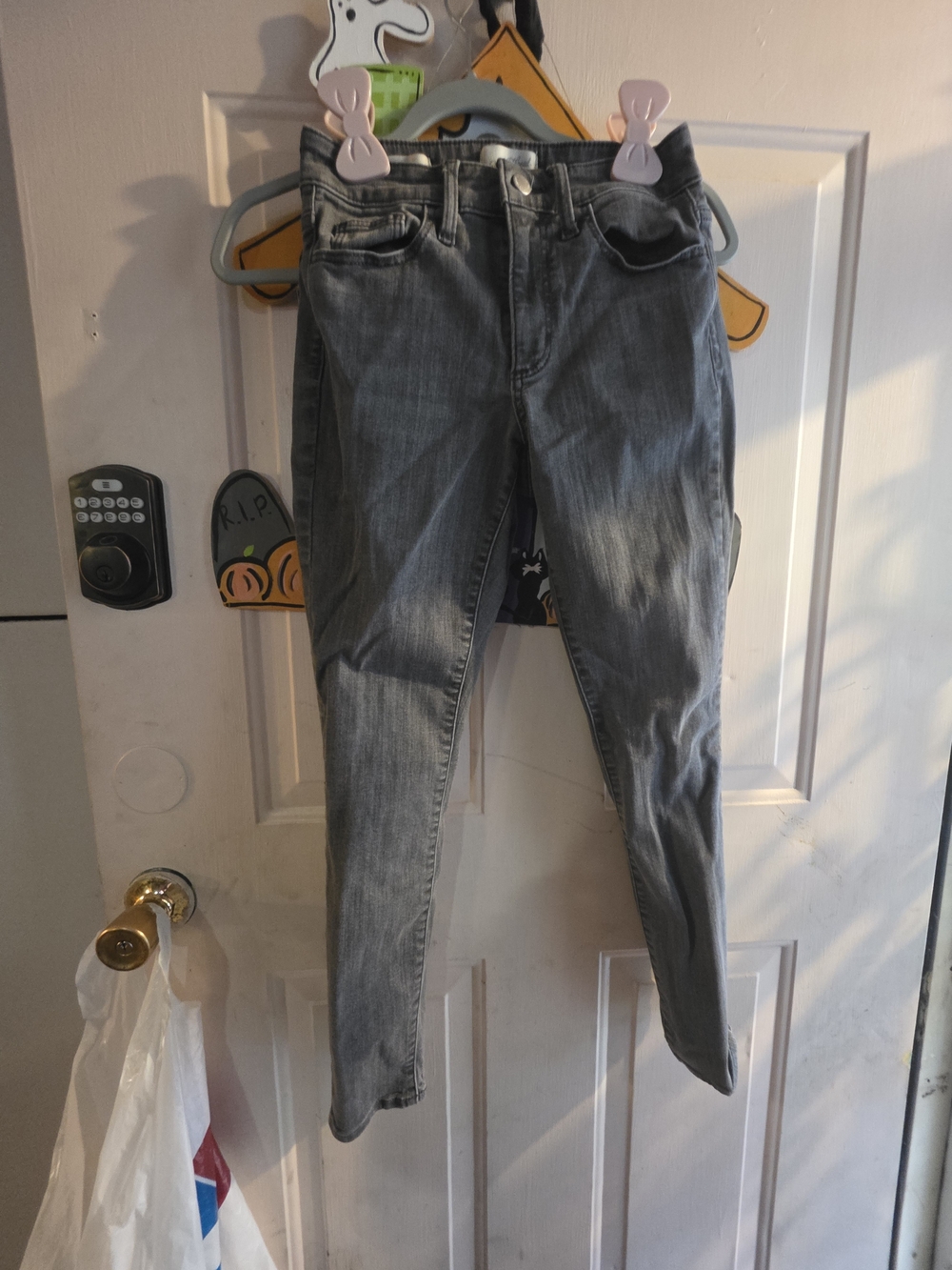 Universal Thread Gray Skinny High-Rise Jeans